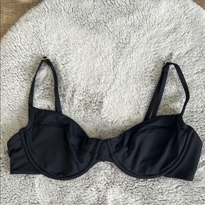 Monday swimwear black top